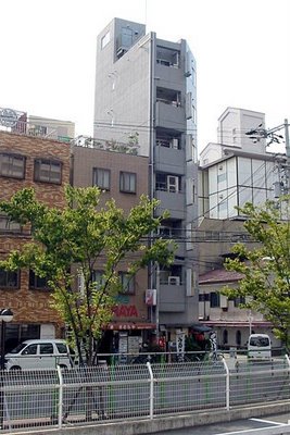 alt