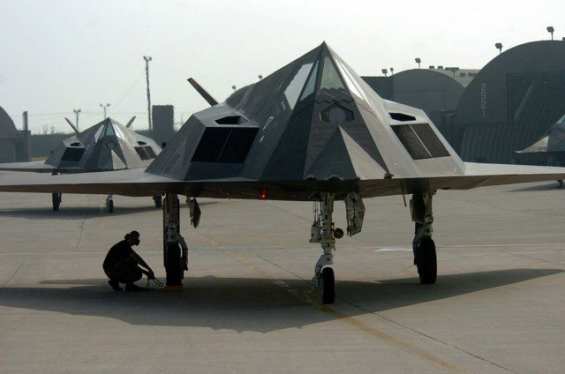  F-117 Nighthawk