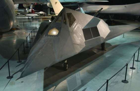  F-117 Nighthawk