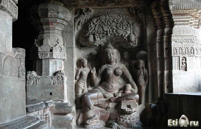 Пещерные храмы Индии