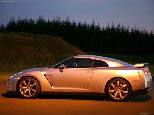 Nissan Skyline GT-R (2008)