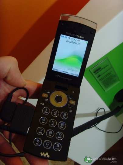   Sony Ericsson W980i  WMC2008